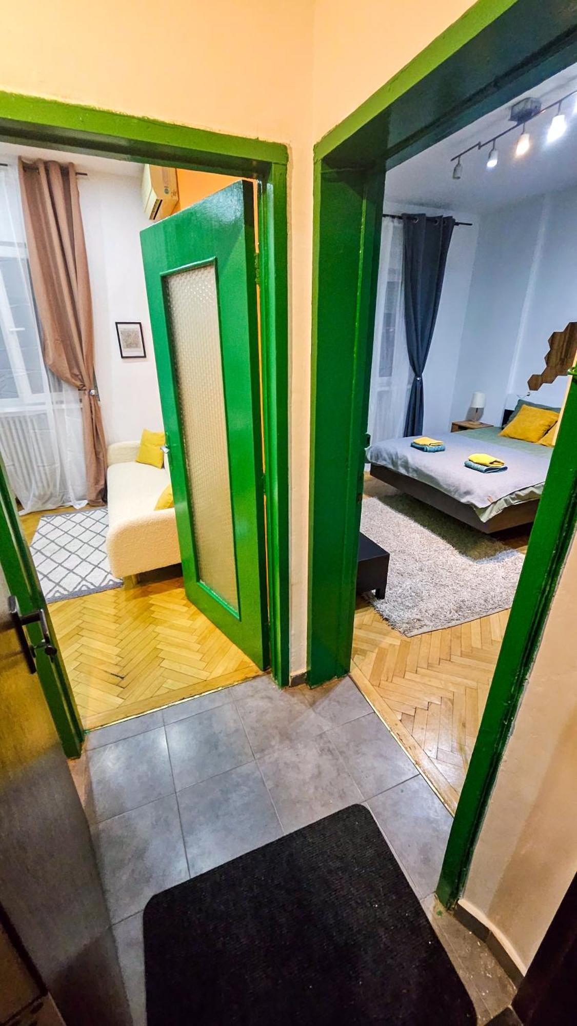 Downtown Tiny Houses Near Cismigiu Gardens Bucarest Esterno foto