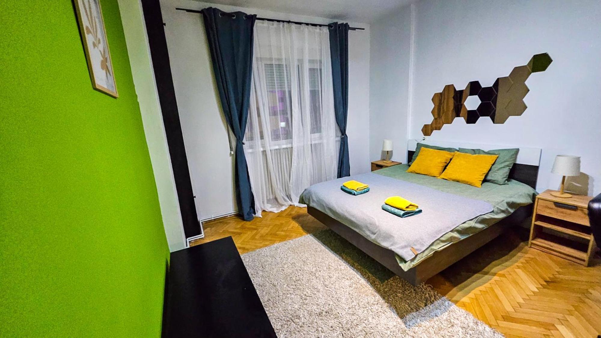 Downtown Tiny Houses Near Cismigiu Gardens Bucarest Esterno foto